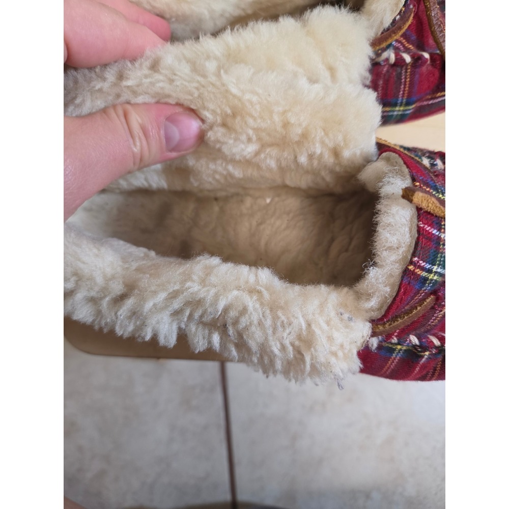 Womens Red‎ Plaid Flannel Moccasin Slippers Faux Fur Lined Size 9 Medium - Picture 7 of 11